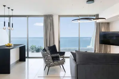 Image de Ocean view mini penthouse on the 30th floor