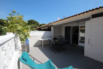 Image de Jolie Maison climatisée dans résidence avec piscine commune, 4 couchages, 400 m de la plage. . .
