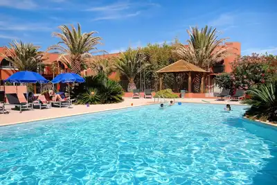 Image de Appartement avec Balcon | Wi-Fi + Kitchenette