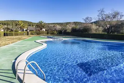Image de Merveilleuse maison de vacances pour 4 personnes avec piscine et terrasse