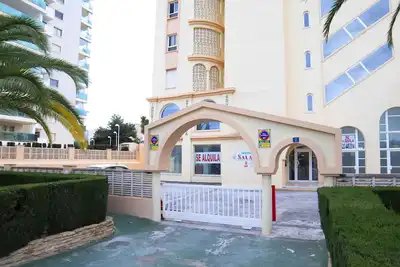 Image de Agréable appartement avec Wifi, climatisation, piscine, Tv, terrasse, animaux admis et parking