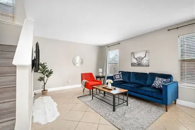 Image de Price Drop! Entire 4br[10% Off]Home| Wi-Fi & More-Md