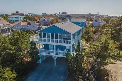 Image de The Last Resort ⛱️High on a dune with spectacular views - 4 Br/2 Ba oceanside home in Duck⛱️
