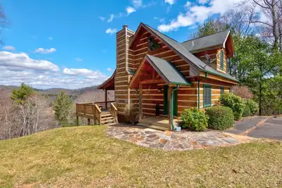 Image de Cozy Bear Cabin - quiet neighborhood, gentle walk to the New River, great mountain views!