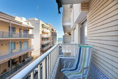 Image de Appartement \"Nav 4c 4pC\" avec vue sur la mer et terrasse