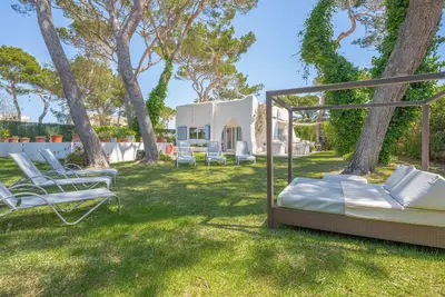 Image de Maison de vacances près de la mer avec jardin et Wi-Fi