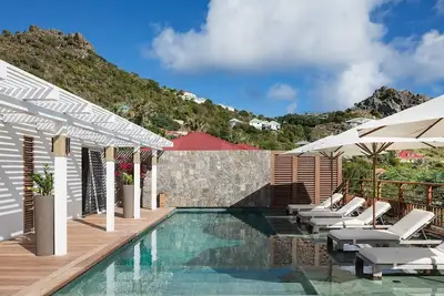 Sam Lion Luxury villa