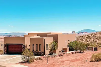 Image de The Cliff Dweller - Peaceful Escape, 50-mile Views