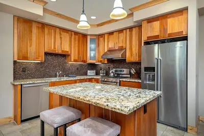 Image de Modern Condo- Jacuzzi Tub Sm #201 by Bear Valley Vacation Rentals