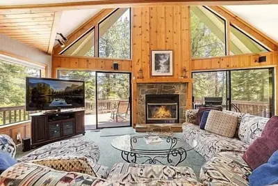Image de Spacious Cabin Sky High #86 by Bear Valley Vacation Rentals