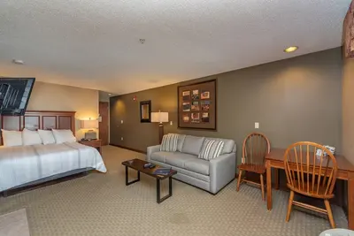 Image de Suites at Silver Tree: A118 Studio Standard View