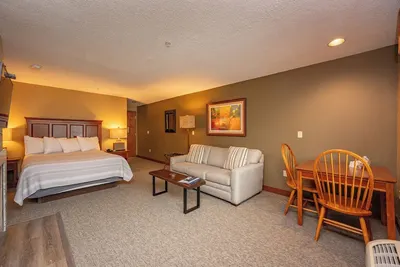 Image de Suites at Silver Tree: A122 Studio Standard View