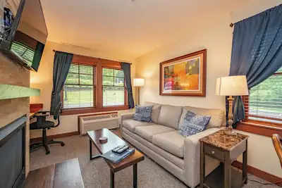 Image de Suites at Silver Tree: A126 One Bedroom Standard View