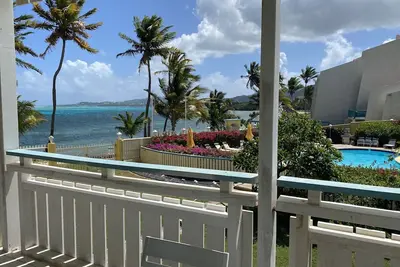Image de Oceanfront, Remodeled 2br- 2 King Size Beds / 2ba Condo at Ocean's View