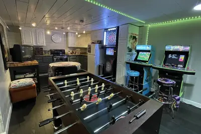 Image de 90's Arcade Oasis⚡️Theater⚡Wifi⚡ Gym ⚡ Sleeps 10!