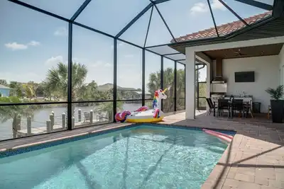 Image de My Charlotte villa : Heated pool and boat dock