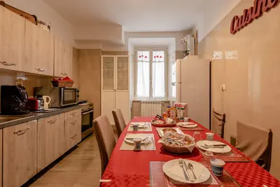 Image de 4 Bed Apt Sleeps 8 -Ensuite Bathrooms - Tv & WiFi