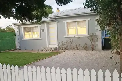 Image de Charming 4 Bedroom House with Alfresco and Firepit