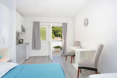 Image de Garçonnière avec la terrasse et la vue sur le mer Brela, Makarska (As-6688-a)