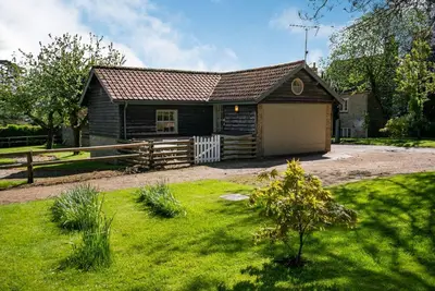 Converted stable and the perfect romantic getaway - Orchard Cottage, Didmarton