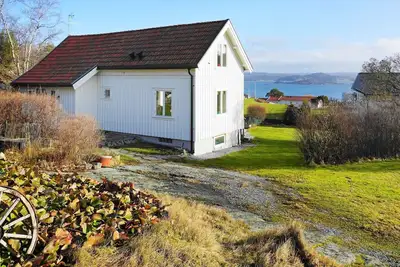 Image de Maison de vacances pour 6 a Höviksnäs-By Traum