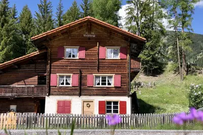 Image de Sunny chalet near Arosa for 4 (6) people in a secluded location