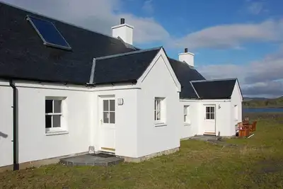 Image de Easdale Cottage - unique island, stunning sea views