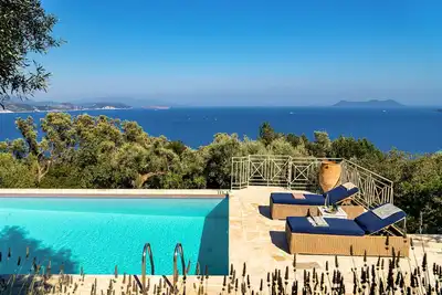 Image de Villa Kalokairi comfortable and stylish stone house above Sivota