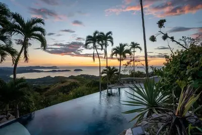 Image de Beautiful House with Sweeping Ocean Views, Modern Design, and a Private Infinity Pool