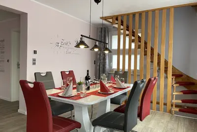 Image de Completely renovated vacation home - up to 8 pers. with sauna and fenced garden