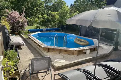 Image de Maison bourgeoise du 19e siècle avec piscine et jacuzzi aux portes de paris
