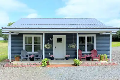 Image de Cozy, Modern Cabin with Private Hot Tub, Sleeps 6, Direct Atv Trail Access!