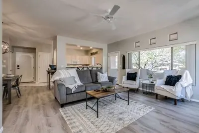 Image de Gorgeous Mountain  Views From Every Window And Dog Friendly, Too