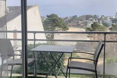 Image de Appartement avec balcon, plage de Trestraou, parking inclus