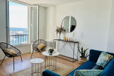 Image de 3 Bedroom Apartment in Bastia