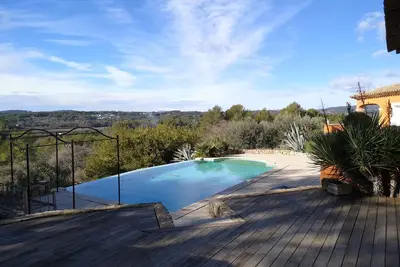 Image de Villa de charme avec vue sur le massif des Maures
