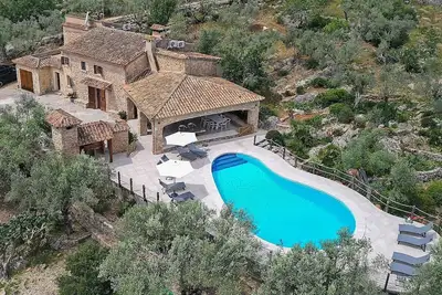 Image de Renovated Stone Finca, A/C, Private Pool, Extensive Terraces & Iconic Views to the Puig de Maria!