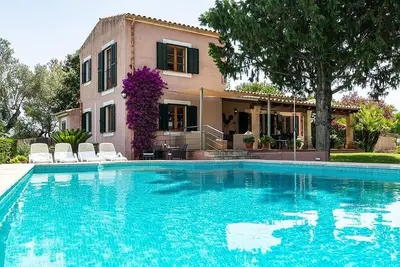 Image de Enchanting Villa - A/C, Private Pool, Superb Views to the Bay, close to Port d'Alcudia & Beach!