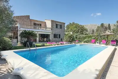Image de Traditional Stone Finca - A/C, Private Pool, Mountain Views close to Pollenca & Sandy Beaches!