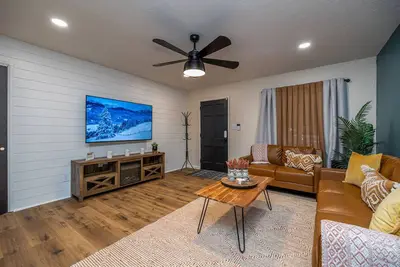 Image de Single level, close to airport, WiFi, pet friendly