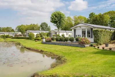 Image de Maison confortable à De Heen avec WiFi