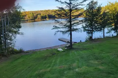Image de 5mins from Parry Sound, Small, clean lake with only 5 other cottages!