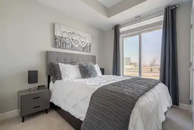 Image de Cozy Condo in the Heart of Seton