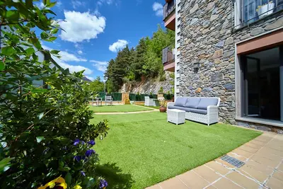 Image de HomeSweetViews Anyós - entire apartment wifi views and parking
