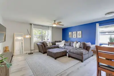 Image de Coastal Sarasota Condo: Minutes to Beach!