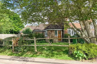 Image de 2 chambres à coucher à Steyning