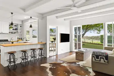 Image de The Elm Red Hill Getaway in the country