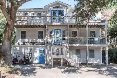 Image de Heart of Duck! ! Heated Pool, Hot Tub, Golf Cart