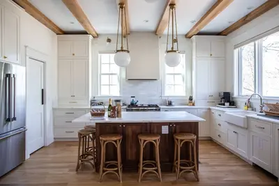 Image de Gorgeous New Downtown Custom Home, Walk Everywhere, Pet Friendly, Kid Paradise!