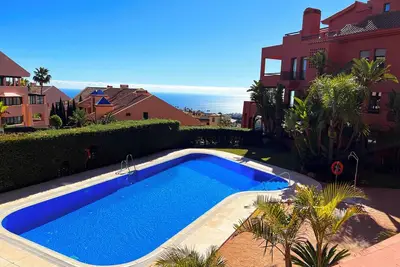 Stunning sea views in luxury complex. 2 min to golf, 10 min to beach